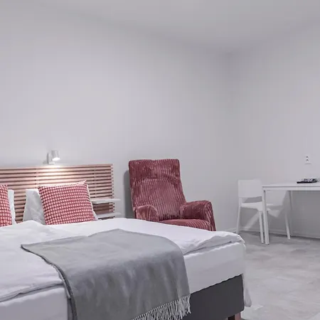 - Restart House Apartamento Poprad